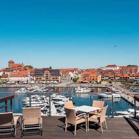 Apartamento Müritz Utkiek - Mit Seeblick&balkon In Der Hafenresidenz Waren (Mueritz)