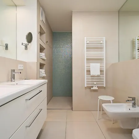 Müritz Utkiek - Mit Seeblick&balkon In Der Hafenresidenz Apartamento Waren (Mueritz)